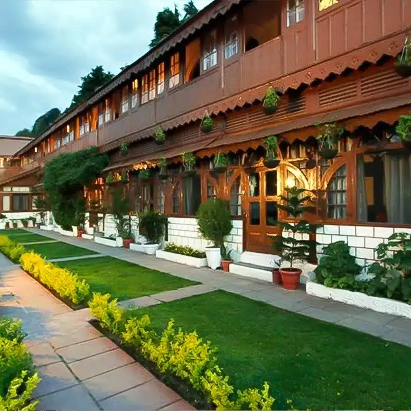 Dalhousie in Style: Top Reasons to Choose a 5-Star Hotel for Your Stay